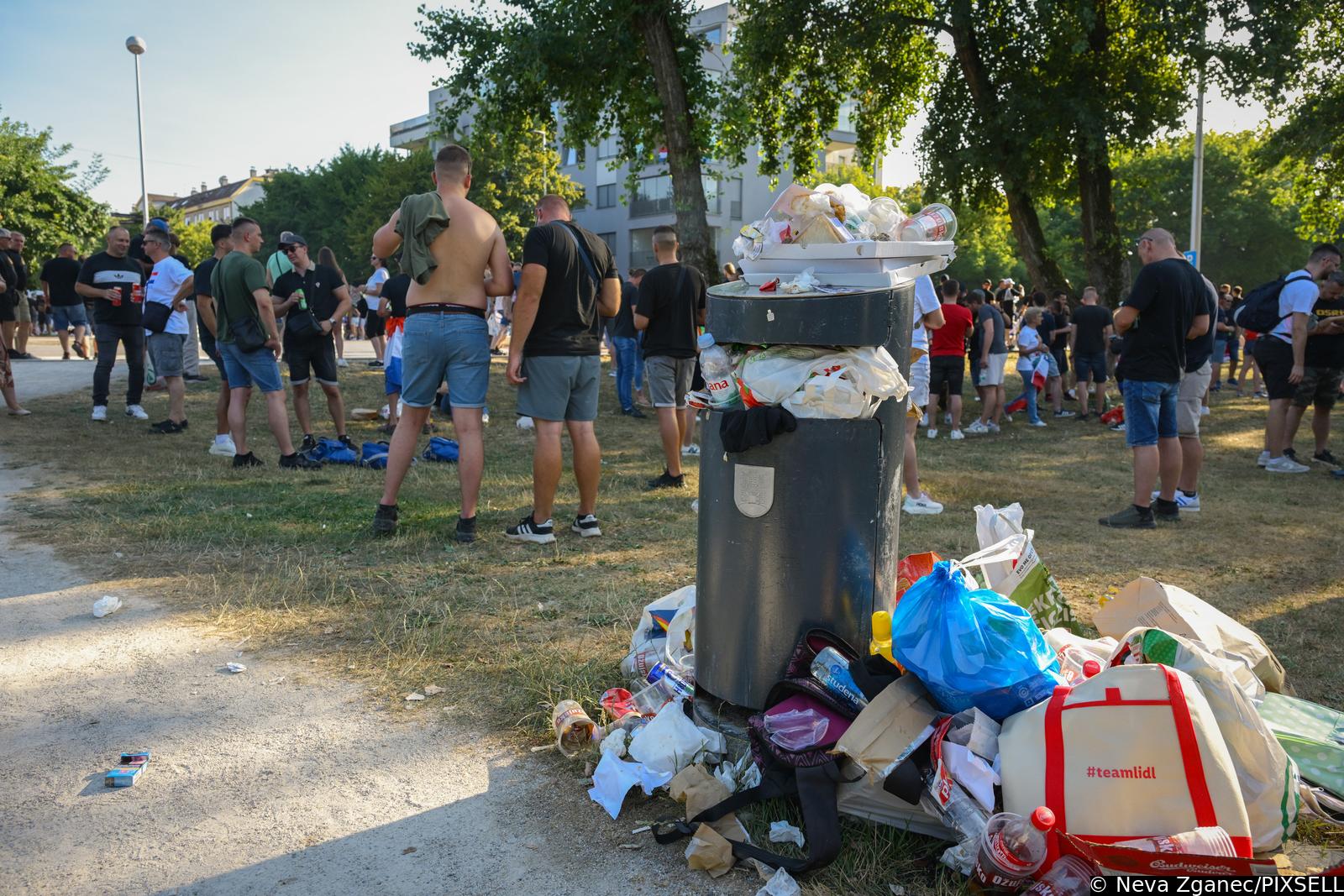 Zagreb: Fun zona na Bundeku već je puna smeća