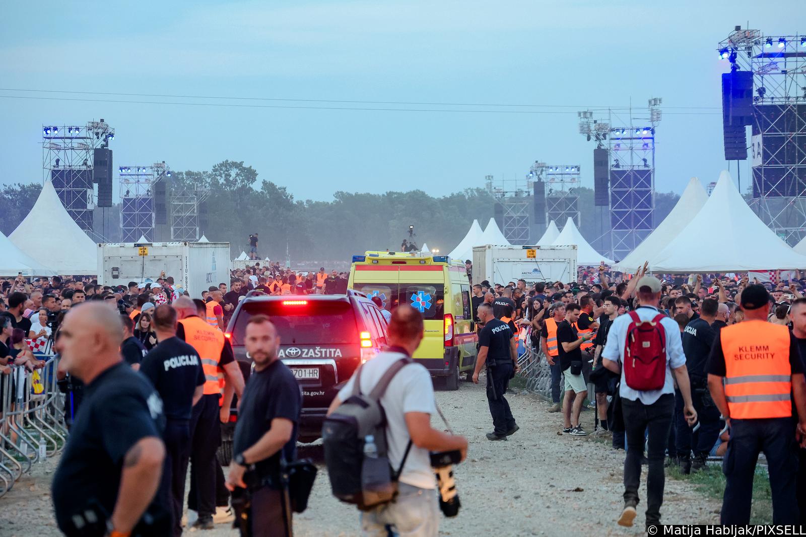 Zagreb: Atmosfera na Hipodromu uoči samog početka koncerta Marka Perkovića Thompsona