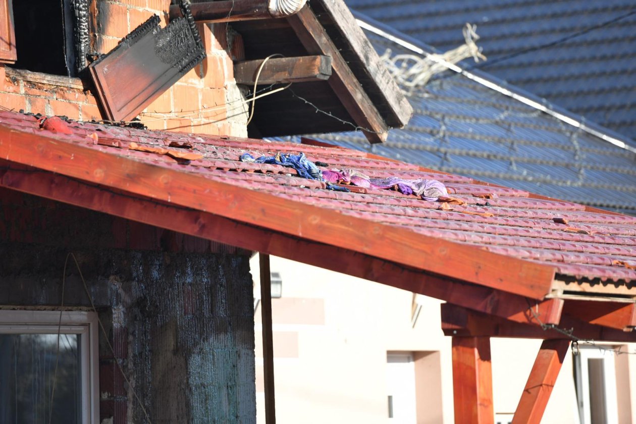 Troje djece poginulo u požaru u Kuršancu, žena i jedno dijete su u bolnici