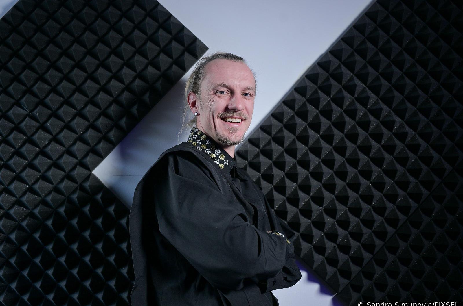 Tomislav Mihac Kovačić, frontmen grupe Ogenj Tomislav Mihac Kovačić, frontmen grupe Ogenj