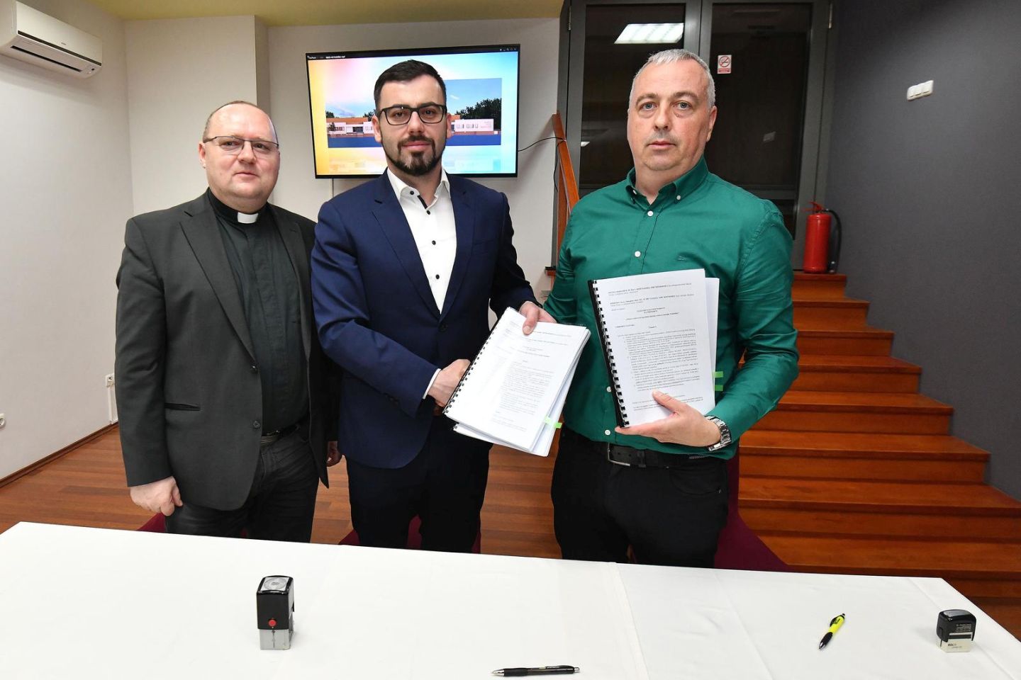 Nedelišće: Konferencija za medije i svečano potpisivanje ugovora za izgradnju novog matičnog objekta Dječjeg vrtića Zvončić Nedelišće: Konferencija za medije i svečano potpisivanje ugovora za izgradnju novog matičnog objekta Dječjeg vrtića Zvončić