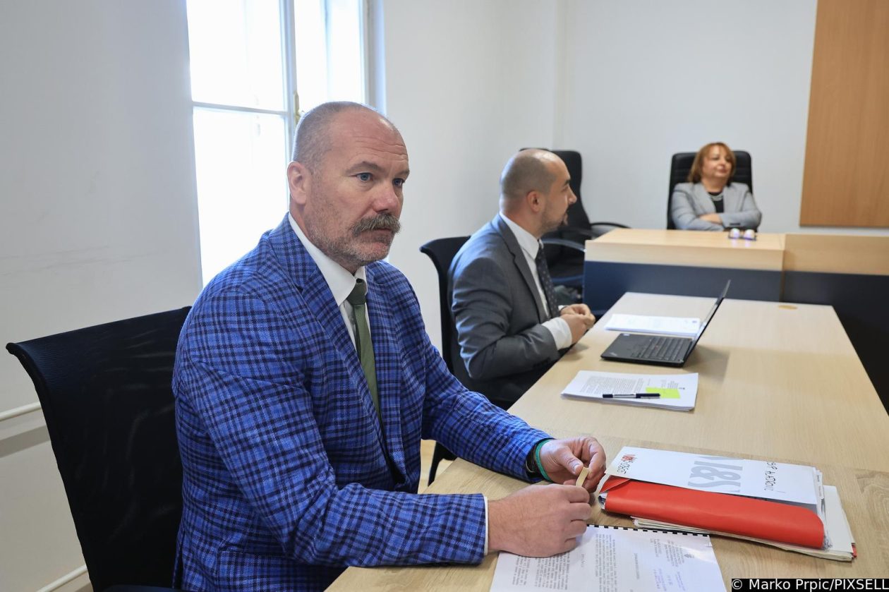 Zagreb: Početak sudjenja u aferi Po babi i stričevima