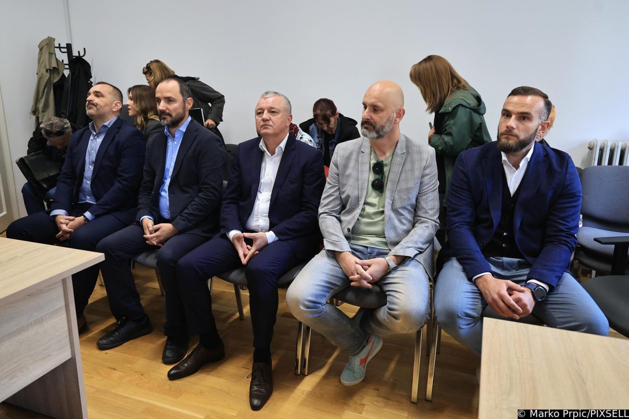 Zagreb: Početak sudjenja u aferi Po babi i stričevima