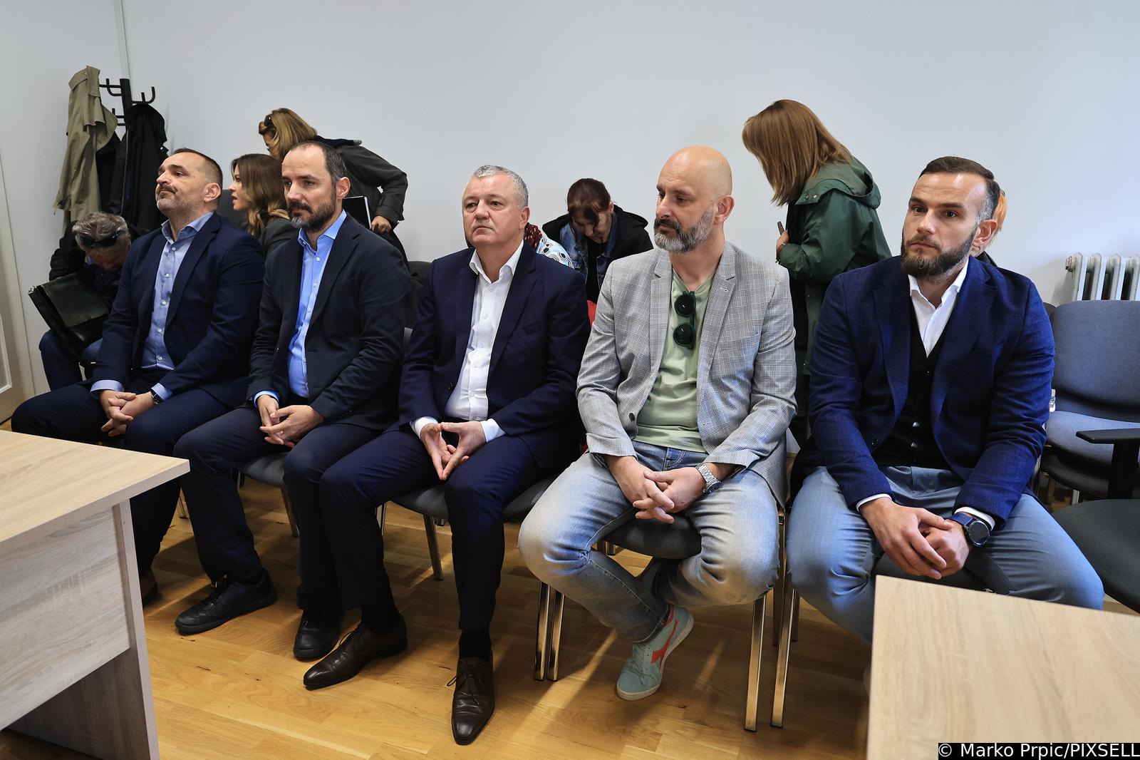 Zagreb: Početak sudjenja u aferi Po babi i stričevima