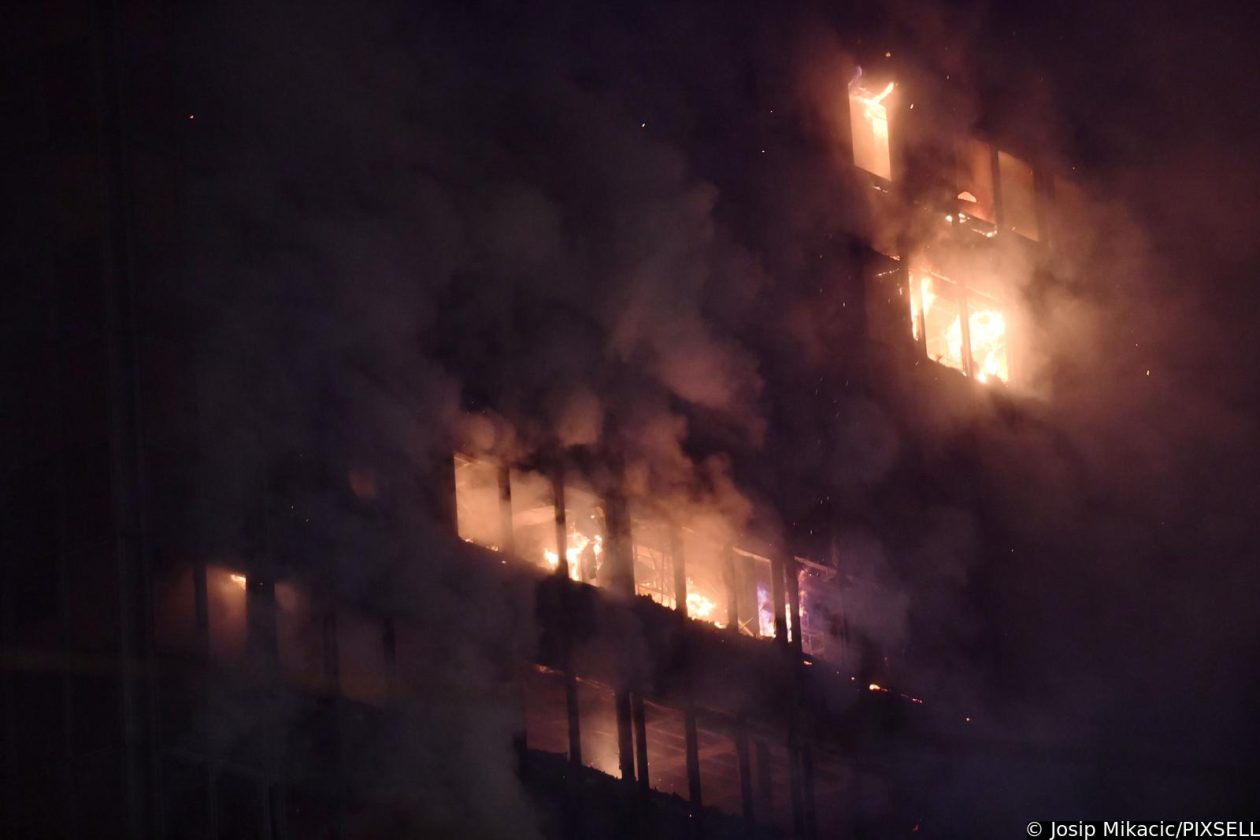 Zagreb: Pozar u Vjesnikovom neboderu