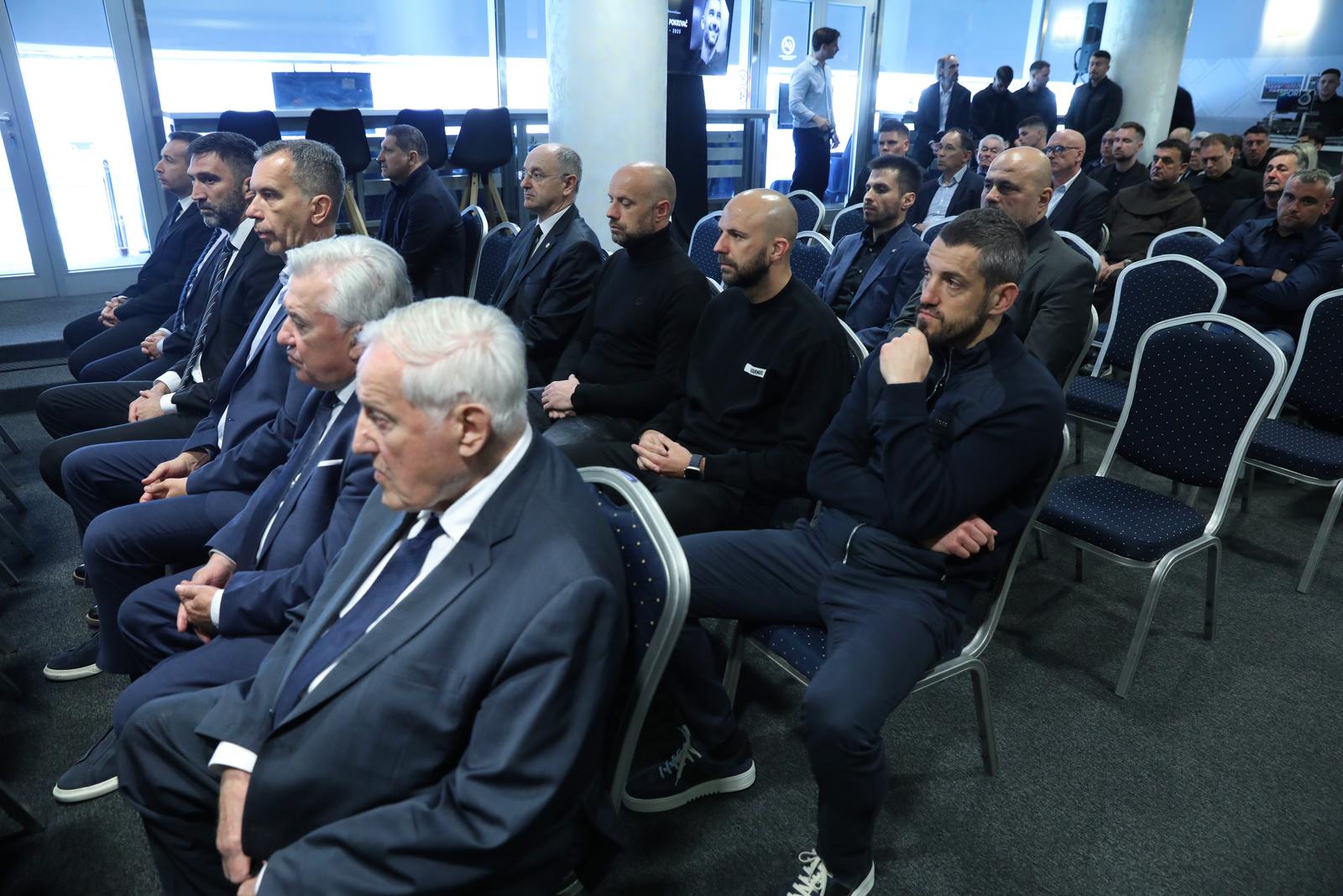 Zagreb: Komemoracija za tragično preminulog Nikolu Pokrivača