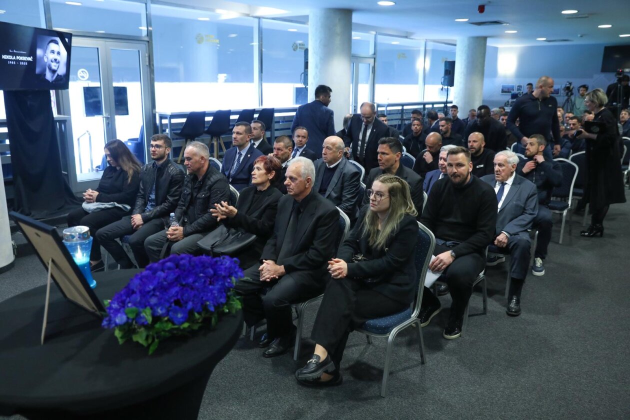 Zagreb: Komemoracija za tragično preminulog Nikolu Pokrivača