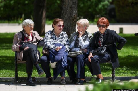 umirovljenici ilustracija