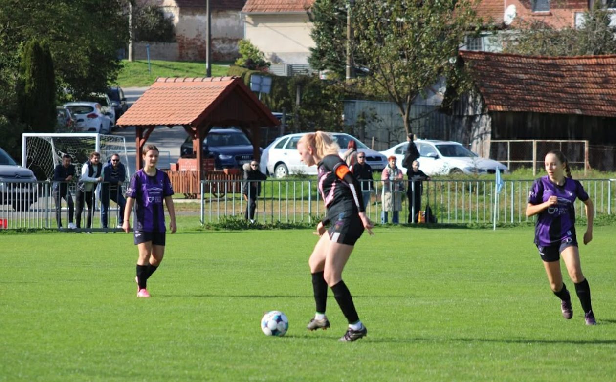 Paola Poljaković (1) Paola Poljaković (1)