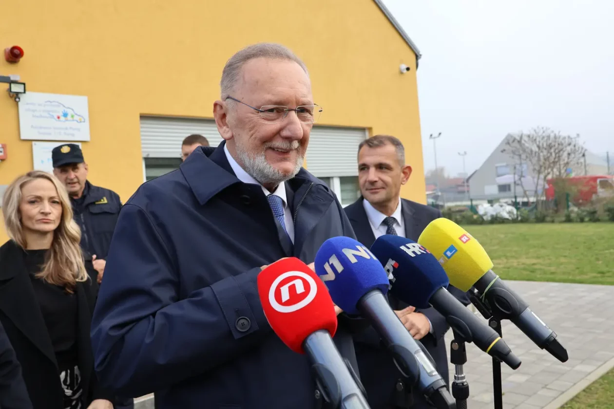 Parag, Božinović (64)