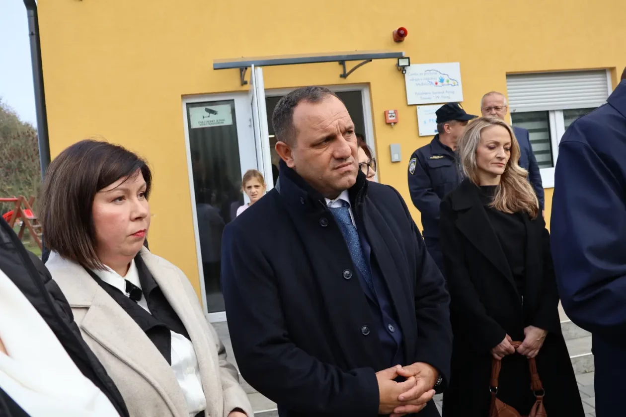 Parag, Božinović (69)