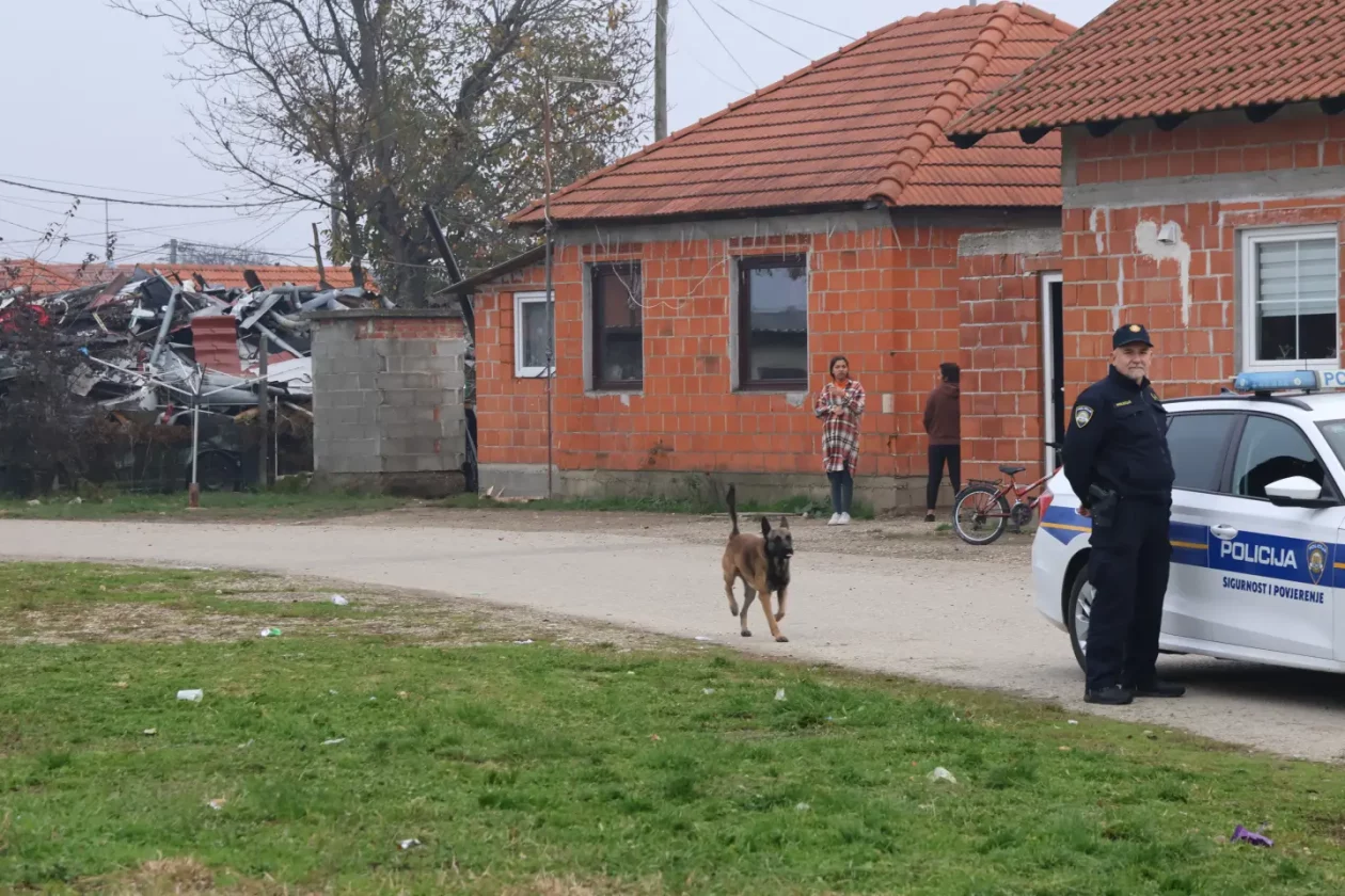 Parag, Božinović (78)