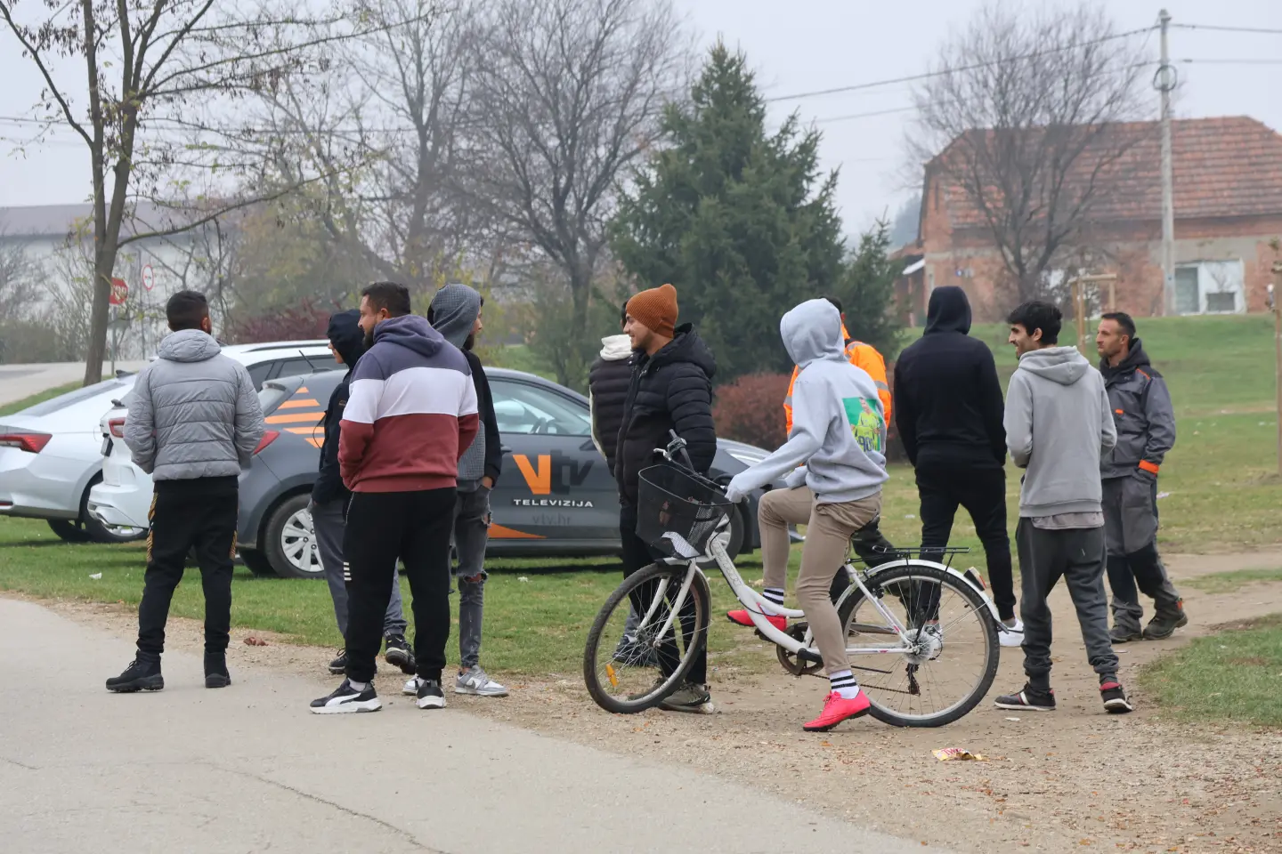 Parag, Božinović (8)