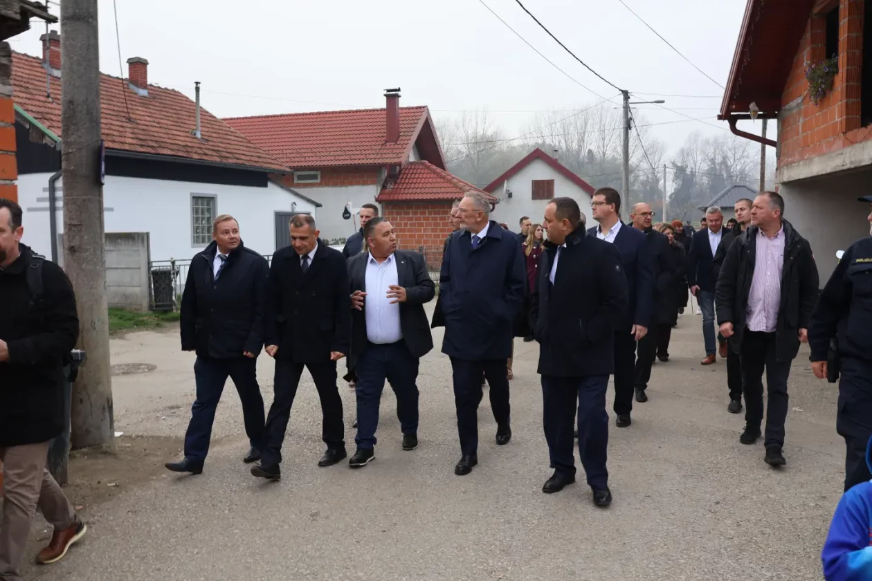 Parag, Božinović (87)