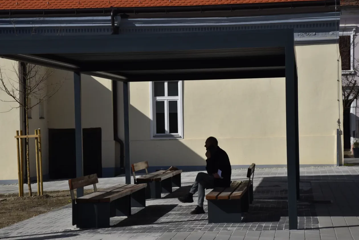 Park, Dom za starije. Čakovec (6)