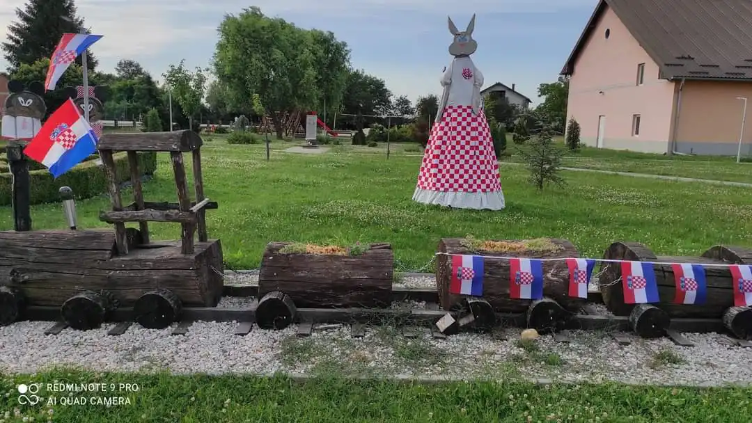 Park u Gardinovcu – navijanje za euro 2024 (1)