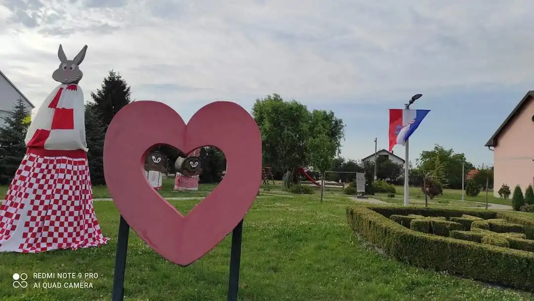 Park u Gardinovcu – navijanje za euro 2024 (2)