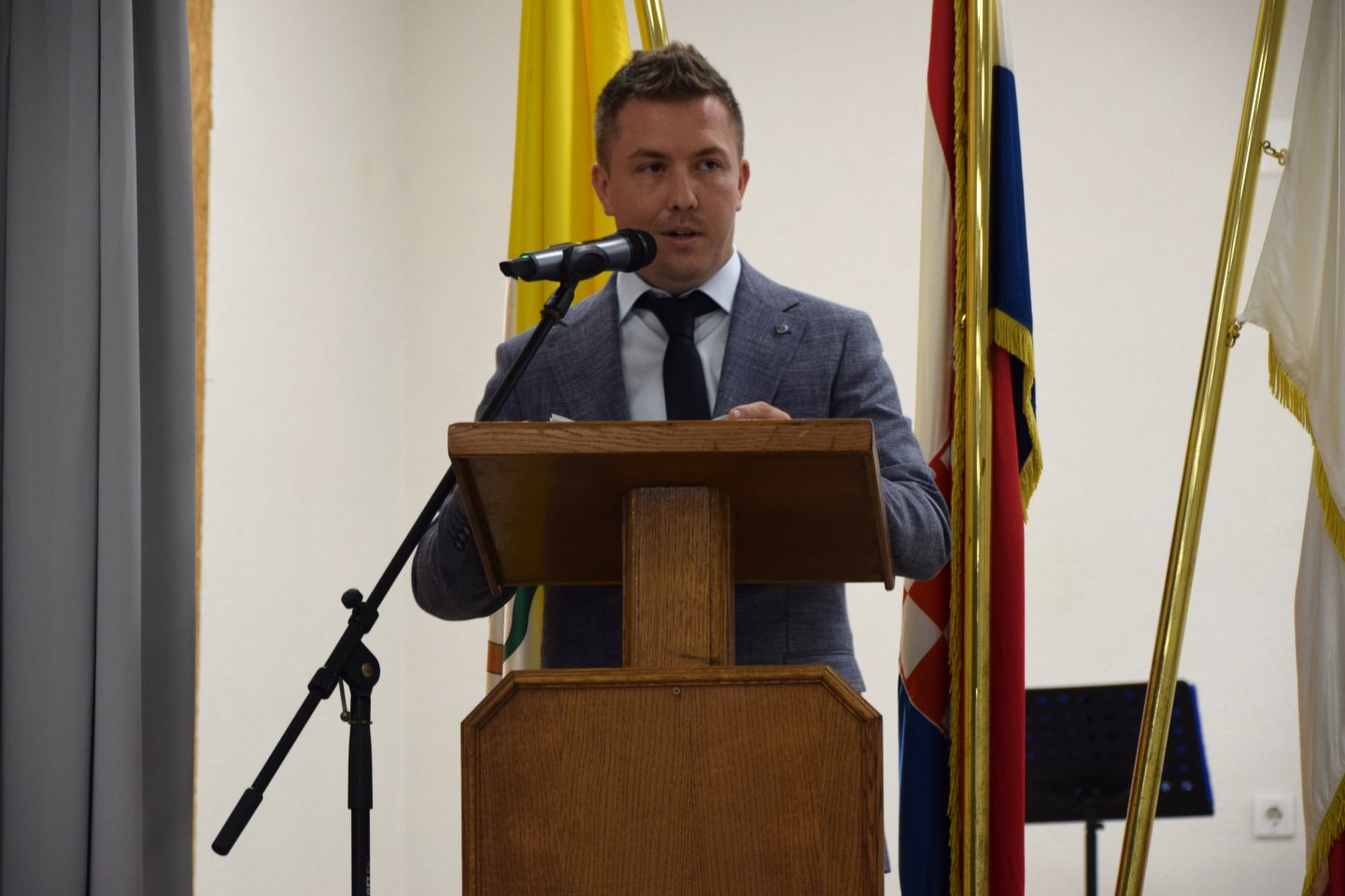 Perica Hajdarović (2) Perica Hajdarović (2)