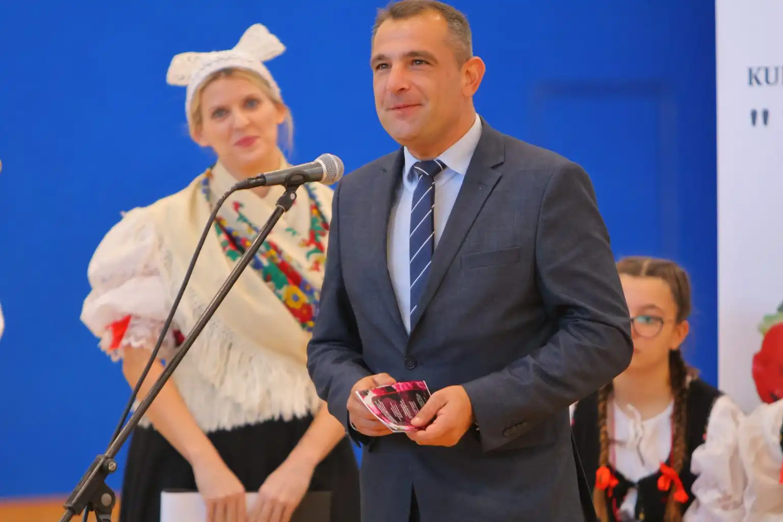 Pesmarica naših mamica (14)