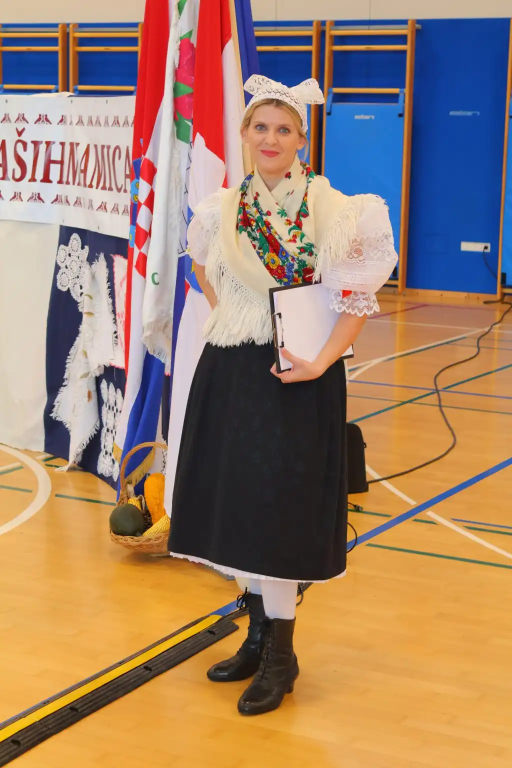 Pesmarica naših mamica (4)