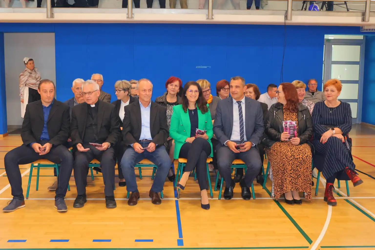 Pesmarica naših mamica (5)