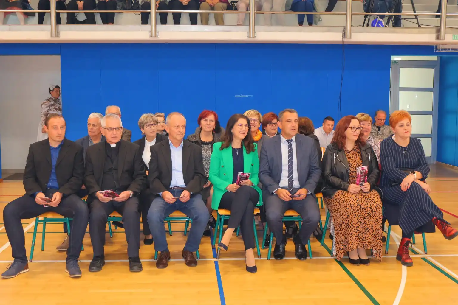 Pesmarica naših mamica (6)