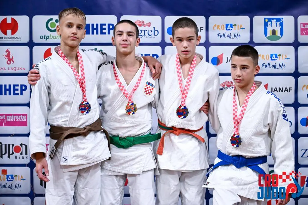 Petar Balunović i Jona Žvorc prvaci Hrvatske – Zrinski viceprvak u ekipnom poretku do 16 godina (6)