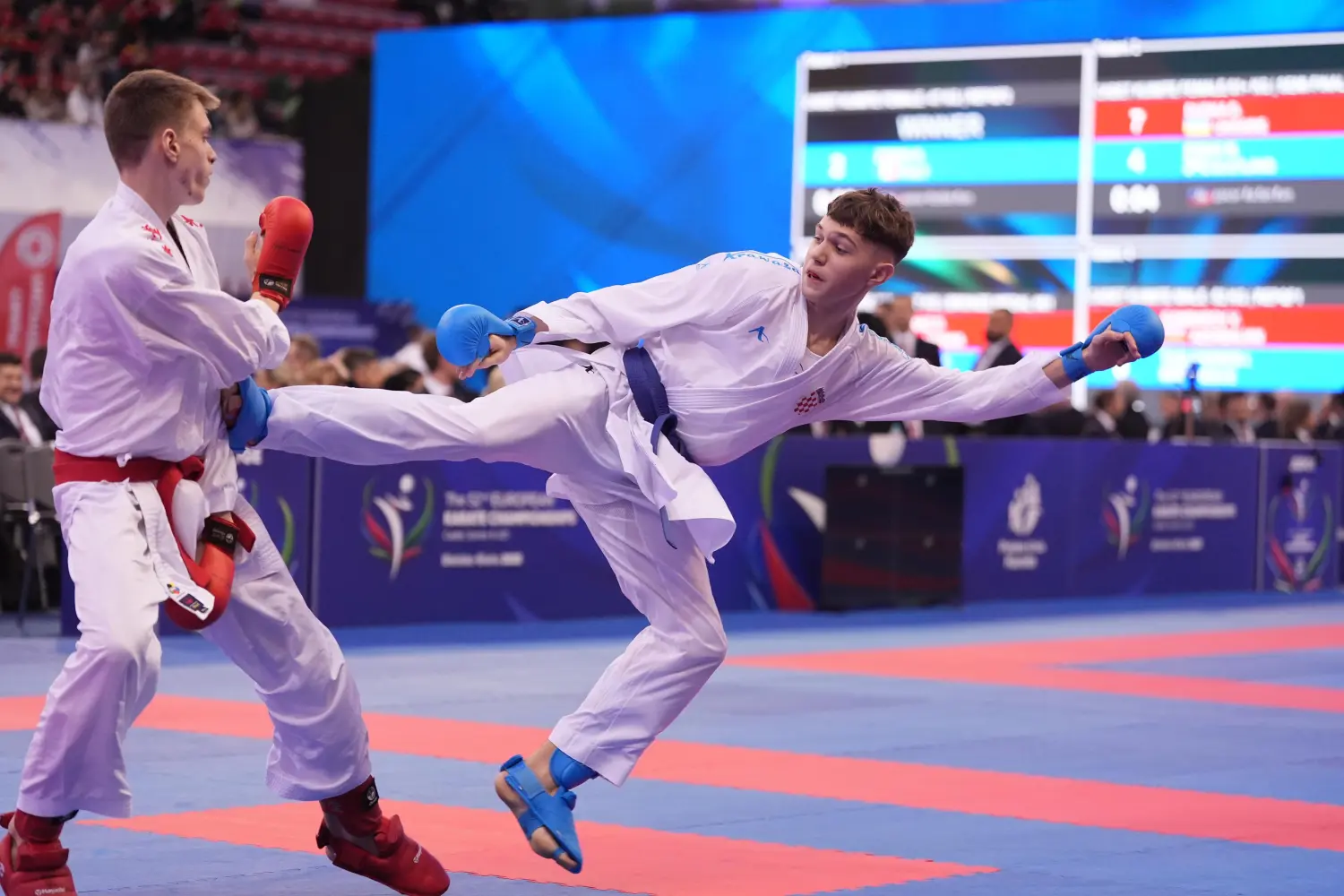 Petar Slukić (plavi pojas) (2) Petar Slukić (plavi pojas) (2)