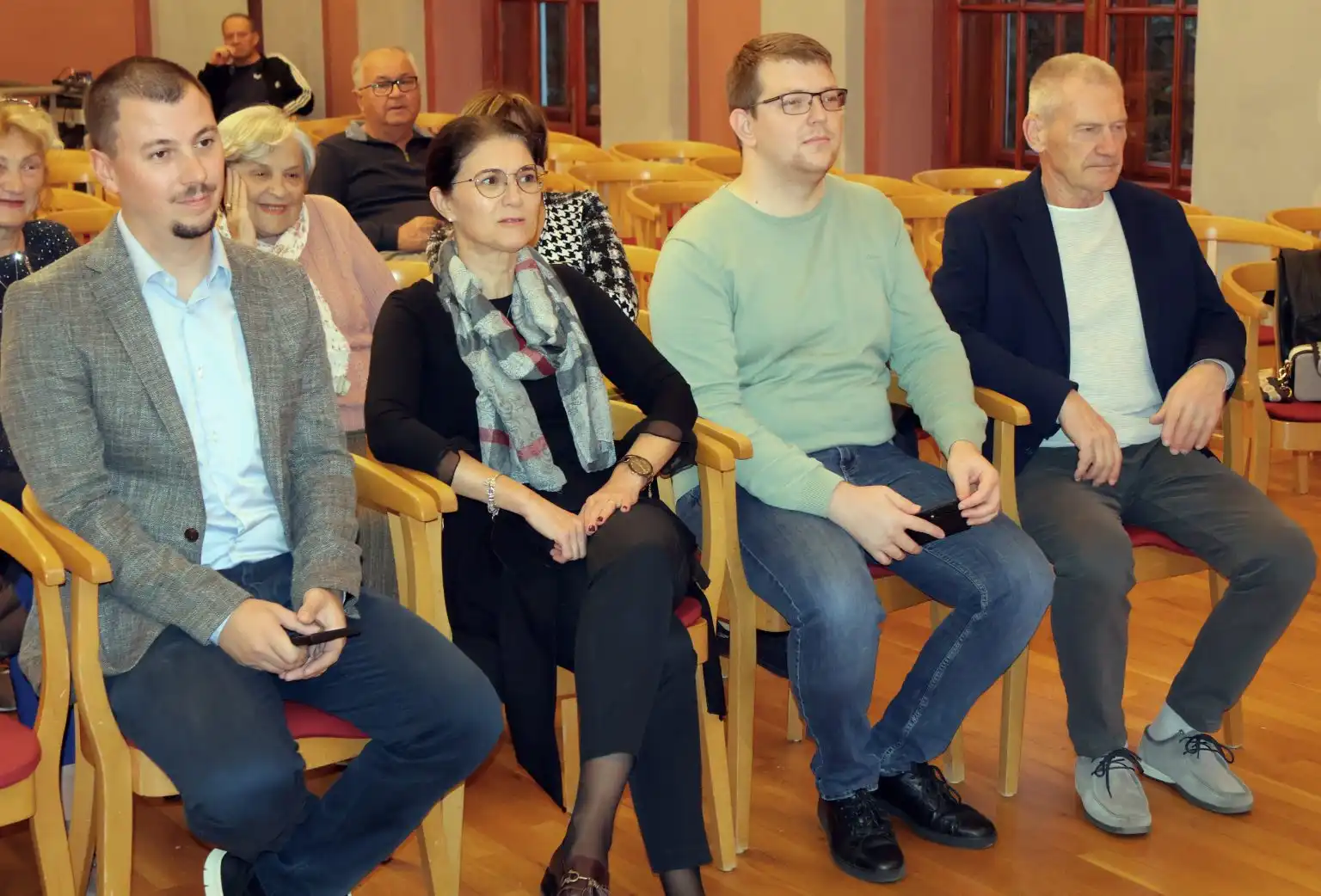 Petrana Sabolek (6) Petrana Sabolek (6)