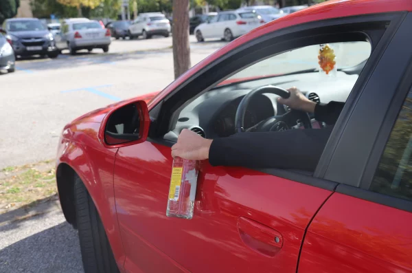 Pijanstvo, pijan za volanom, alkohol, policija ilustracija (6)