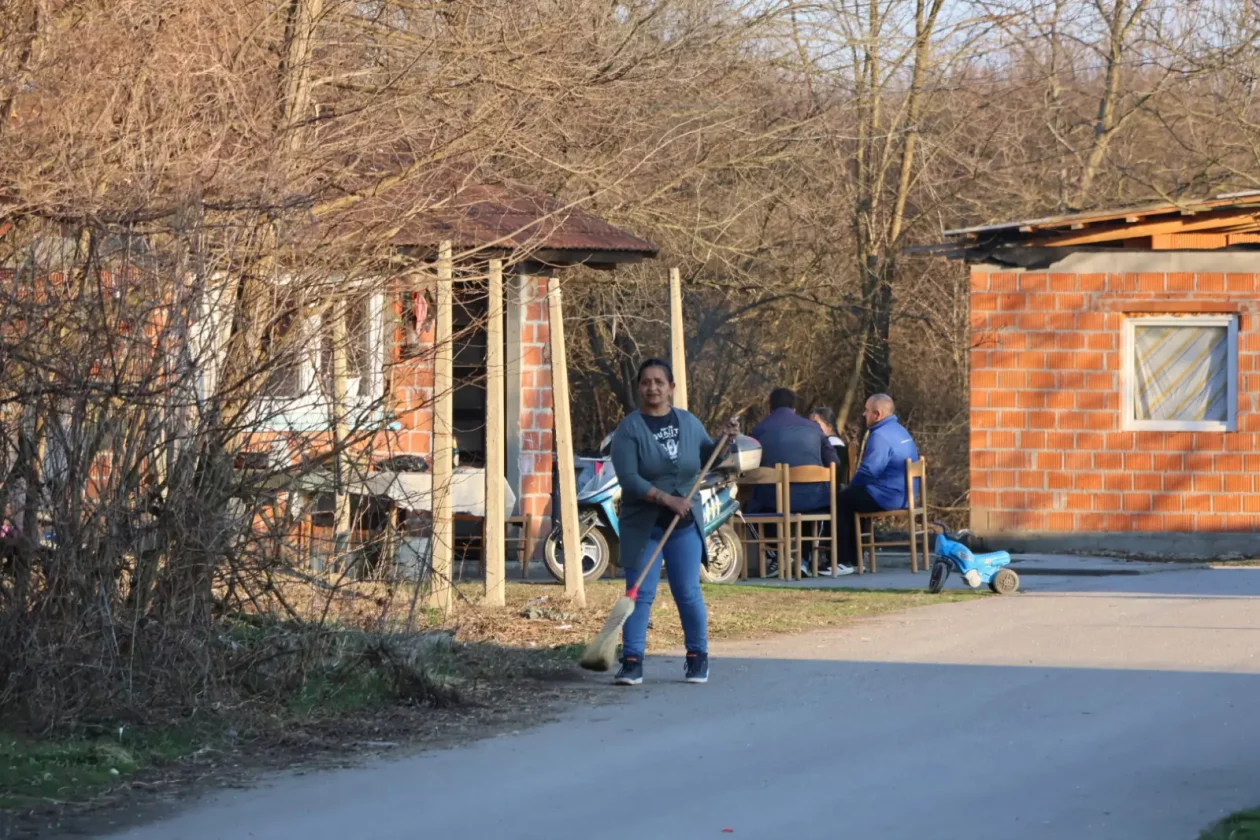 Piškorovec romsko naselje (21)