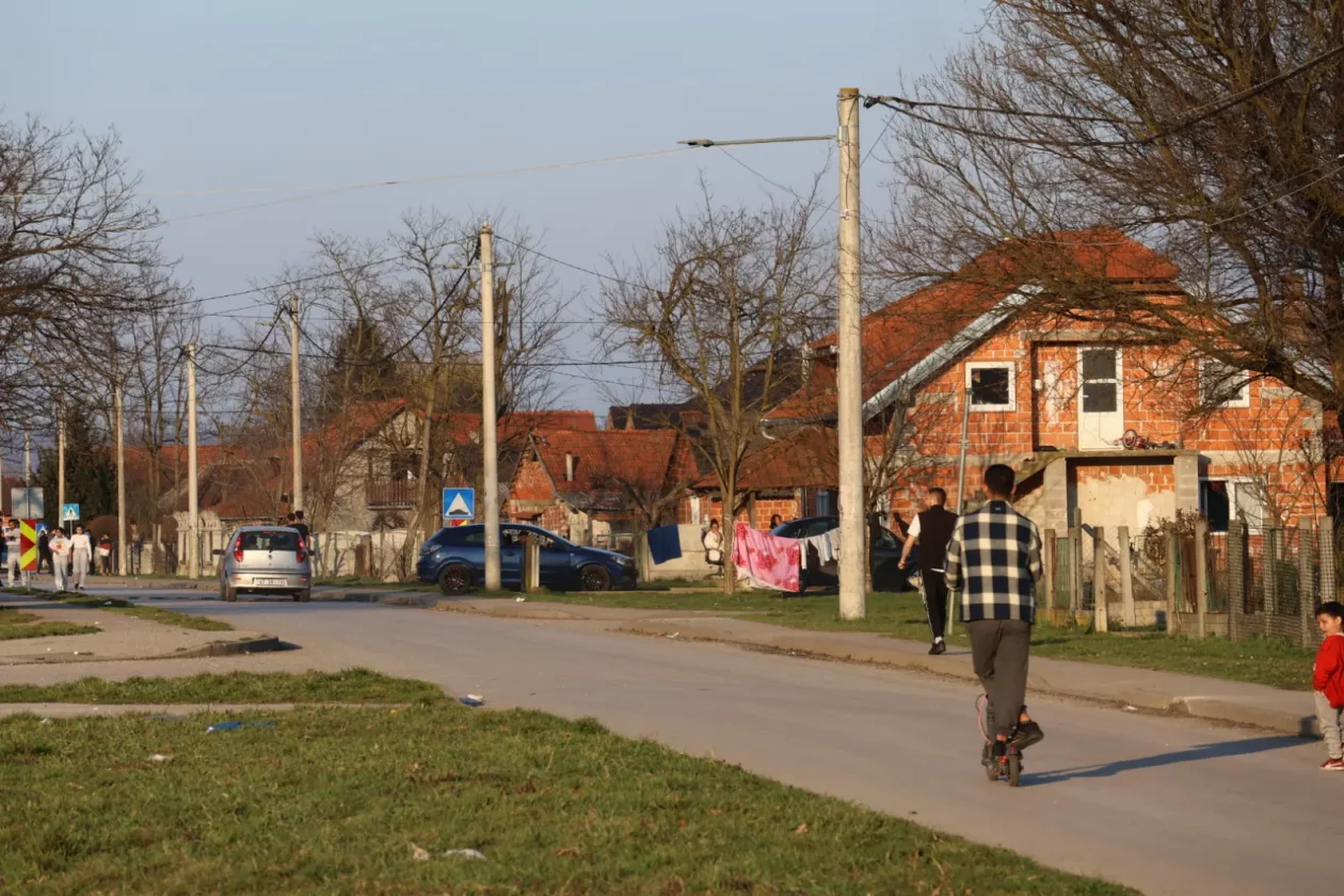 Piškorovec romsko naselje (25)