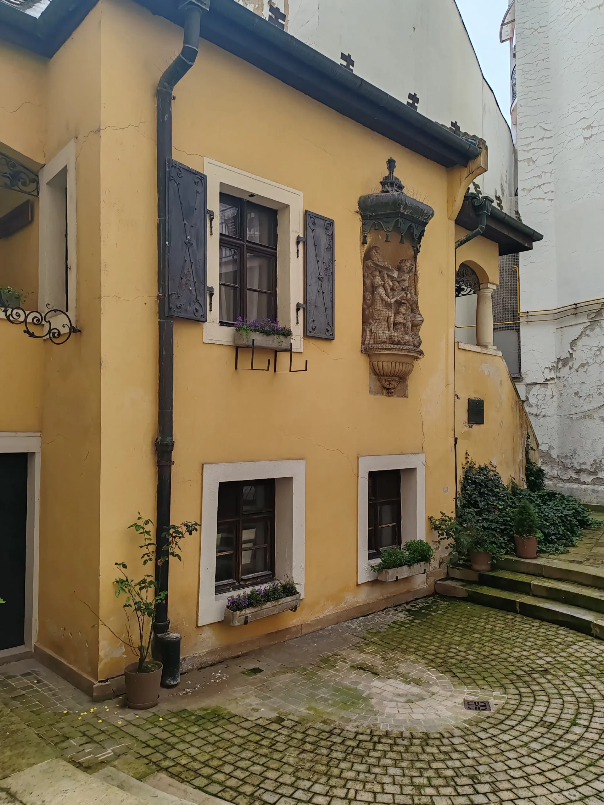 Pjevački zbor ‘Josip Vrhovski’ iz Bratislave s ponosom donosi srebrnu plaketu (19) Pjevački zbor ‘Josip Vrhovski’ iz Bratislave s ponosom donosi srebrnu plaketu (19)