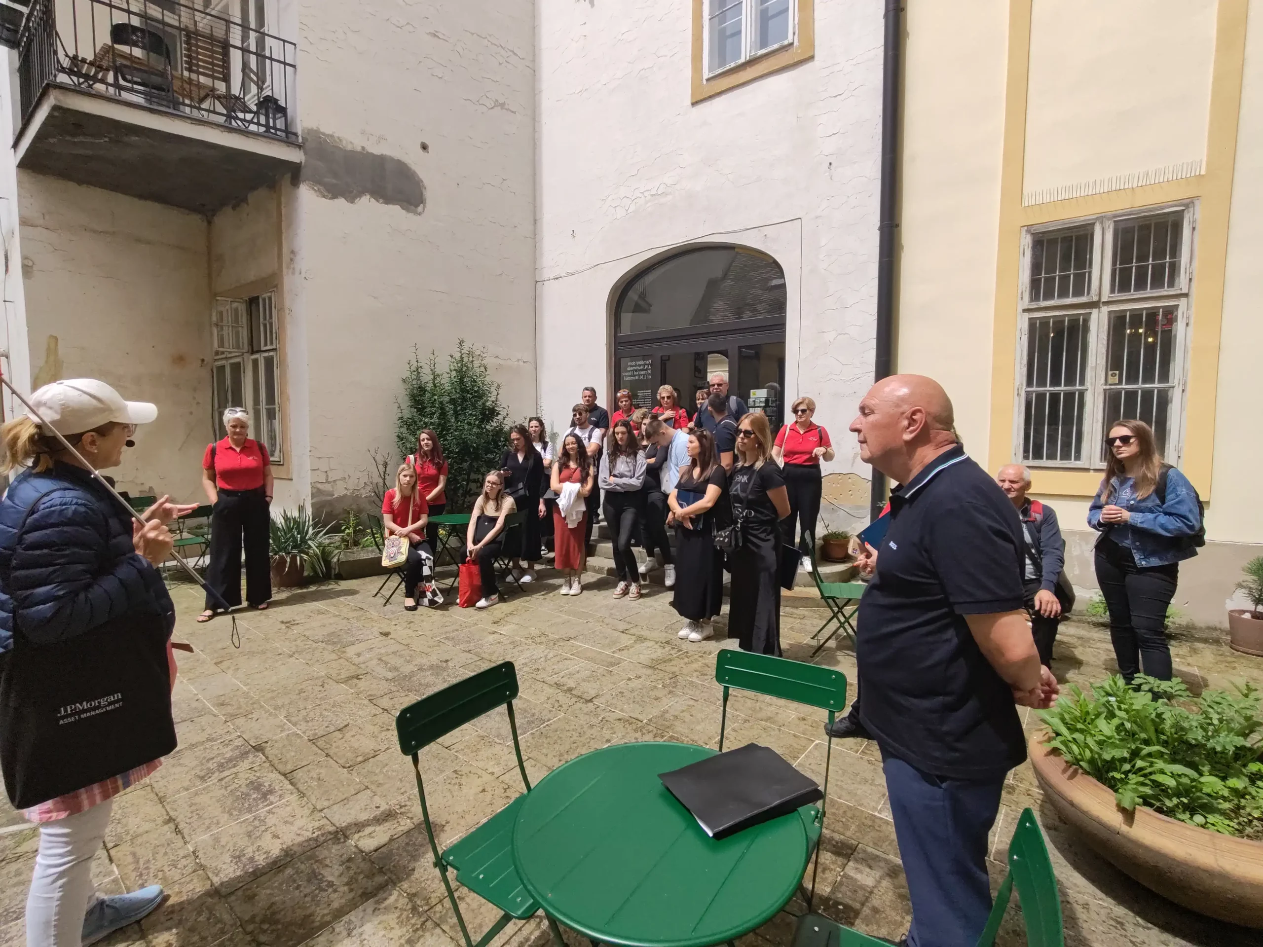 Pjevački zbor ‘Josip Vrhovski’ iz Bratislave s ponosom donosi srebrnu plaketu (20) Pjevački zbor ‘Josip Vrhovski’ iz Bratislave s ponosom donosi srebrnu plaketu (20)