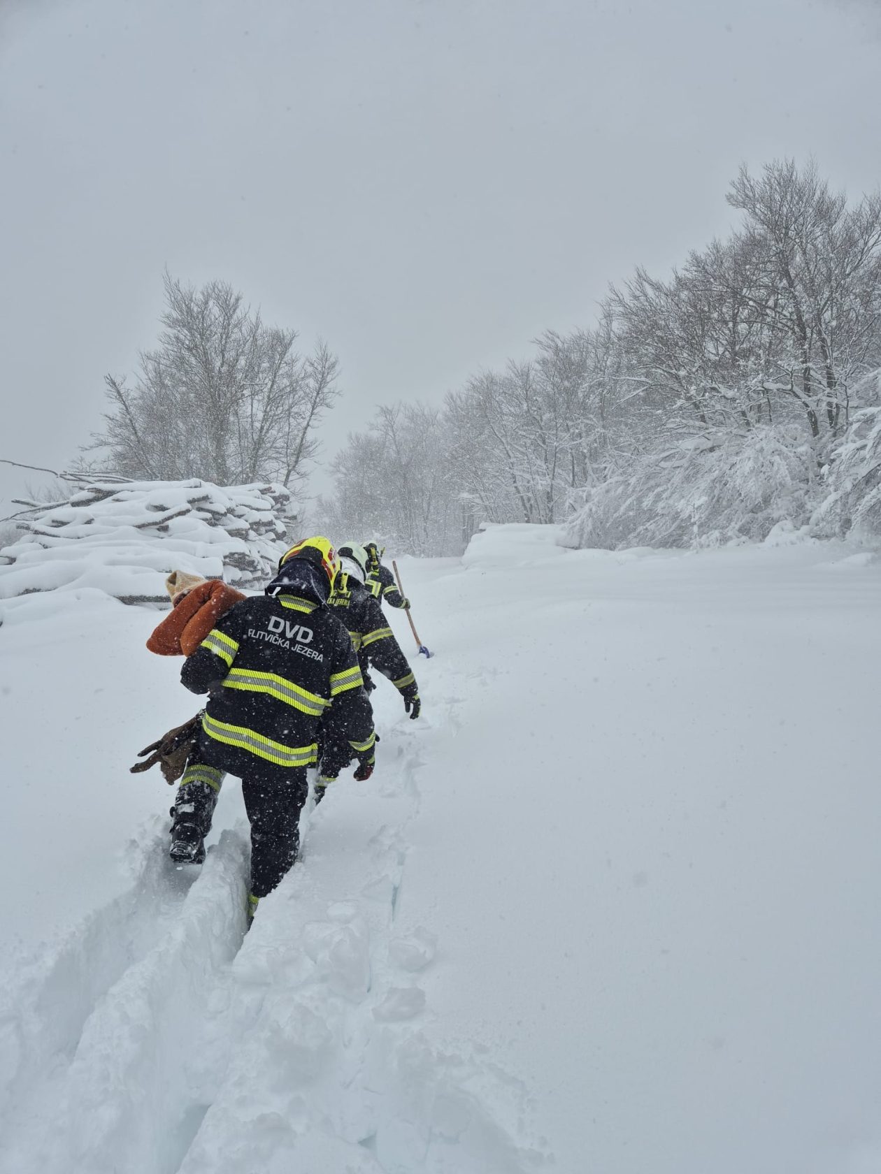 Plitvice spašavanje obitelji (4)