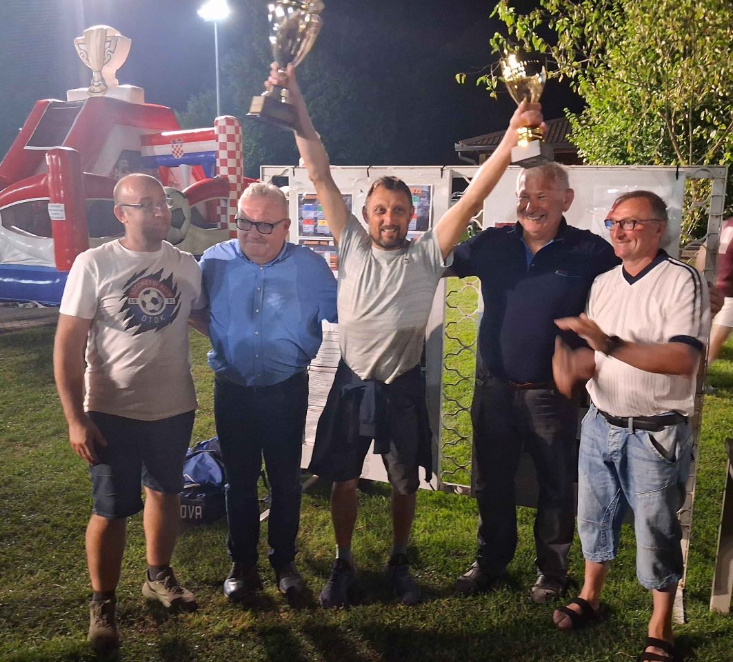 Pobjednici turnira Marijan Gorupić Otok 2025 (24) Pobjednici turnira Marijan Gorupić Otok 2025 (24)