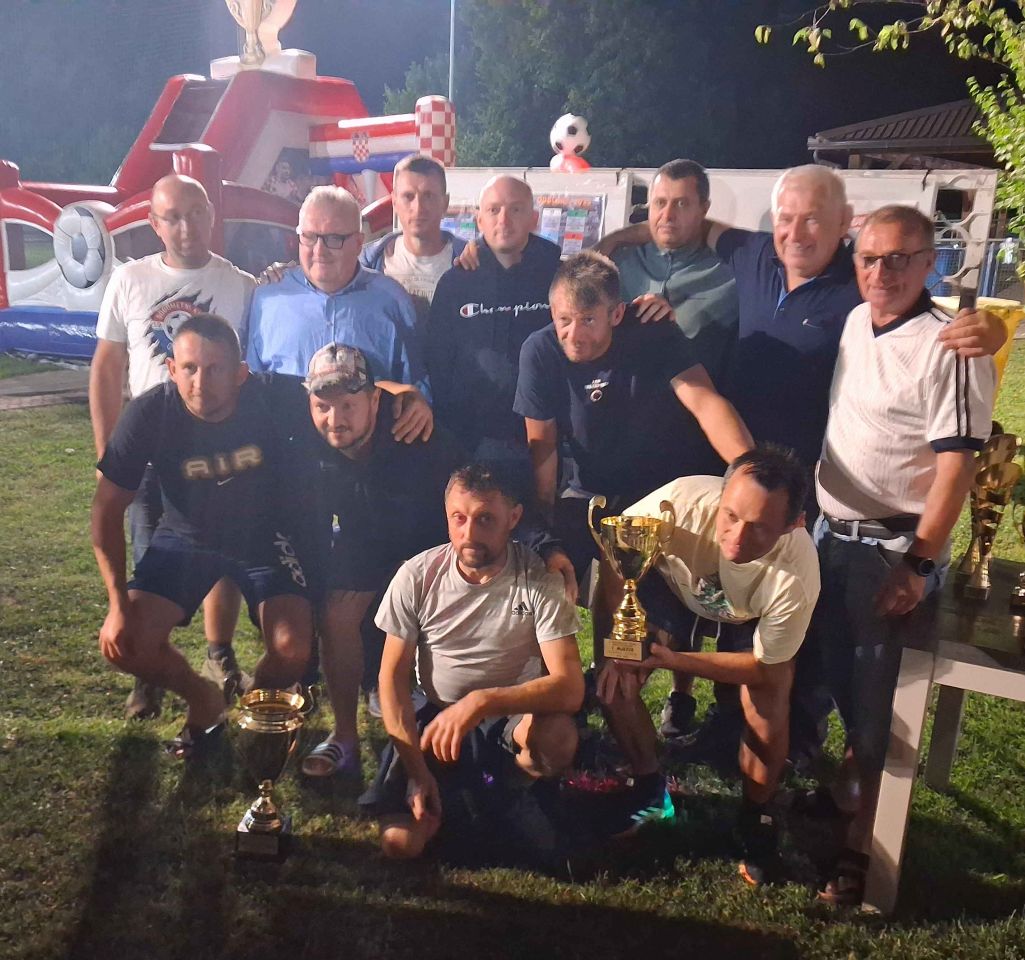 Pobjednici turnira Marijan Gorupić Otok 2025 (25) Pobjednici turnira Marijan Gorupić Otok 2025 (25)