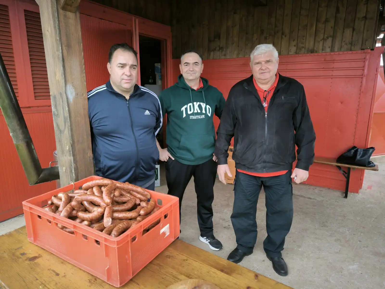 Podizanje majge u Strahonincu (1) Podizanje majge u Strahonincu (1)