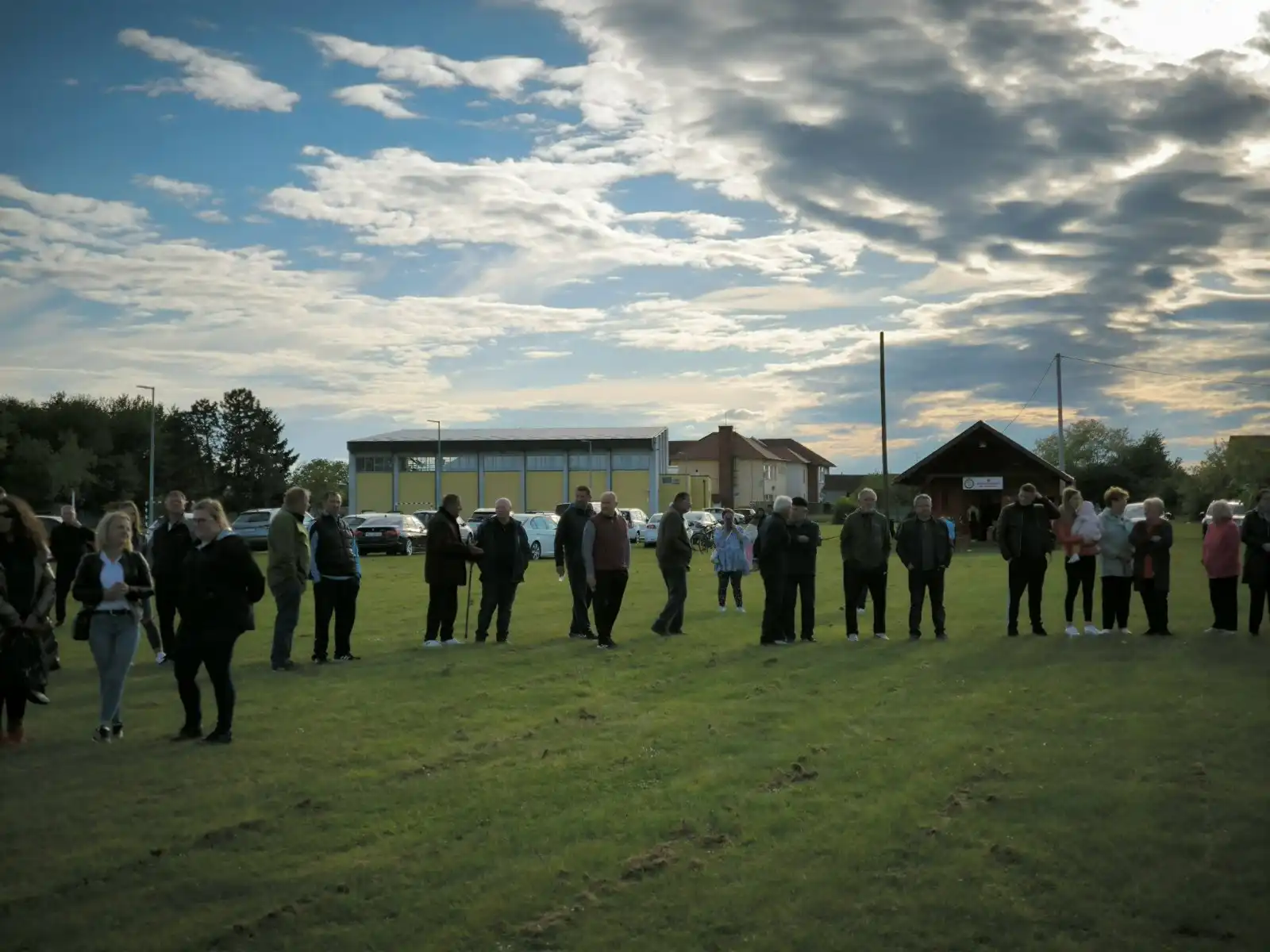 Podizanje majge u Strahonincu (4) Podizanje majge u Strahonincu (4)