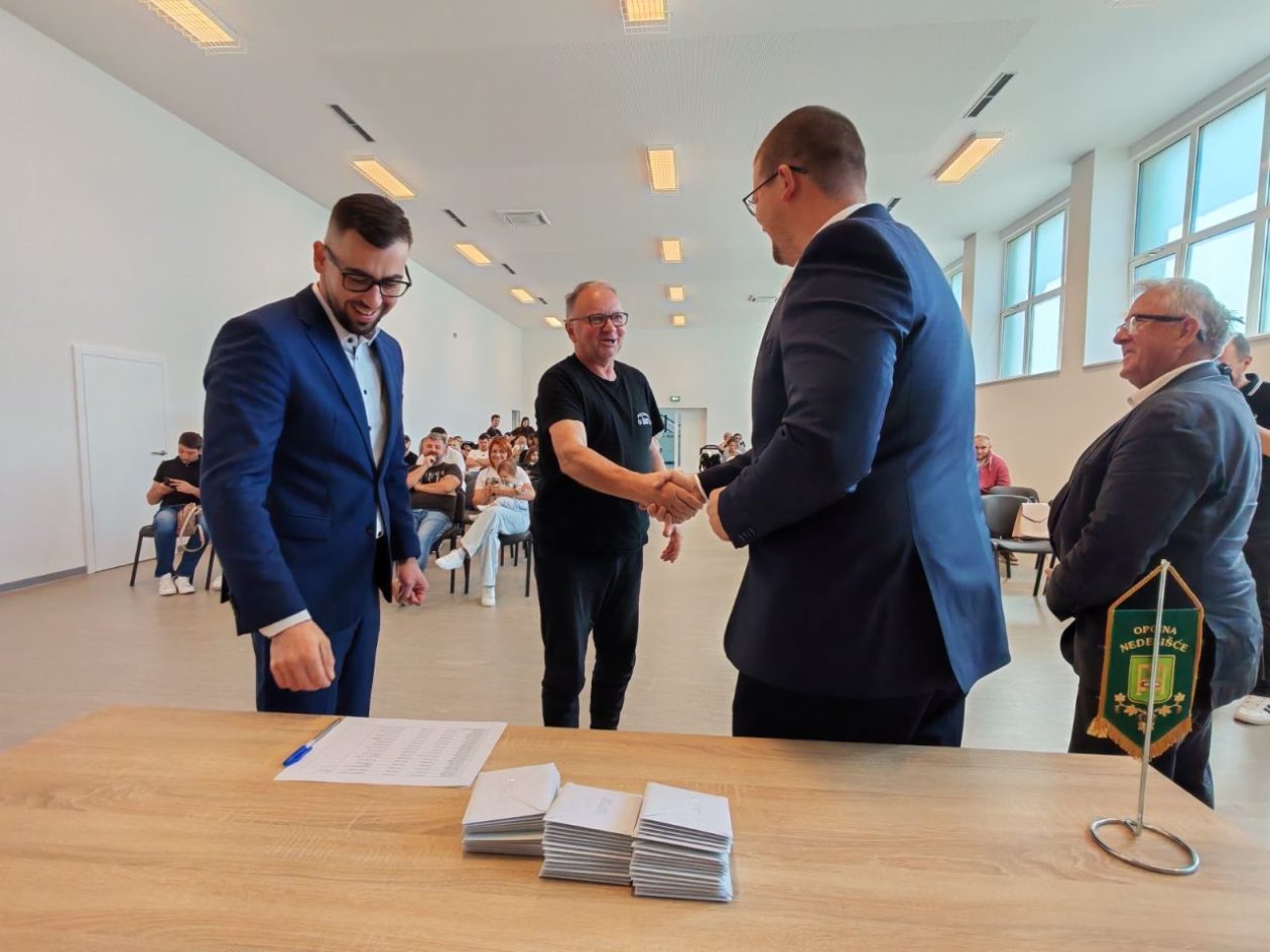 Podjela bonova za novorođenčad macinec 2026 (12)