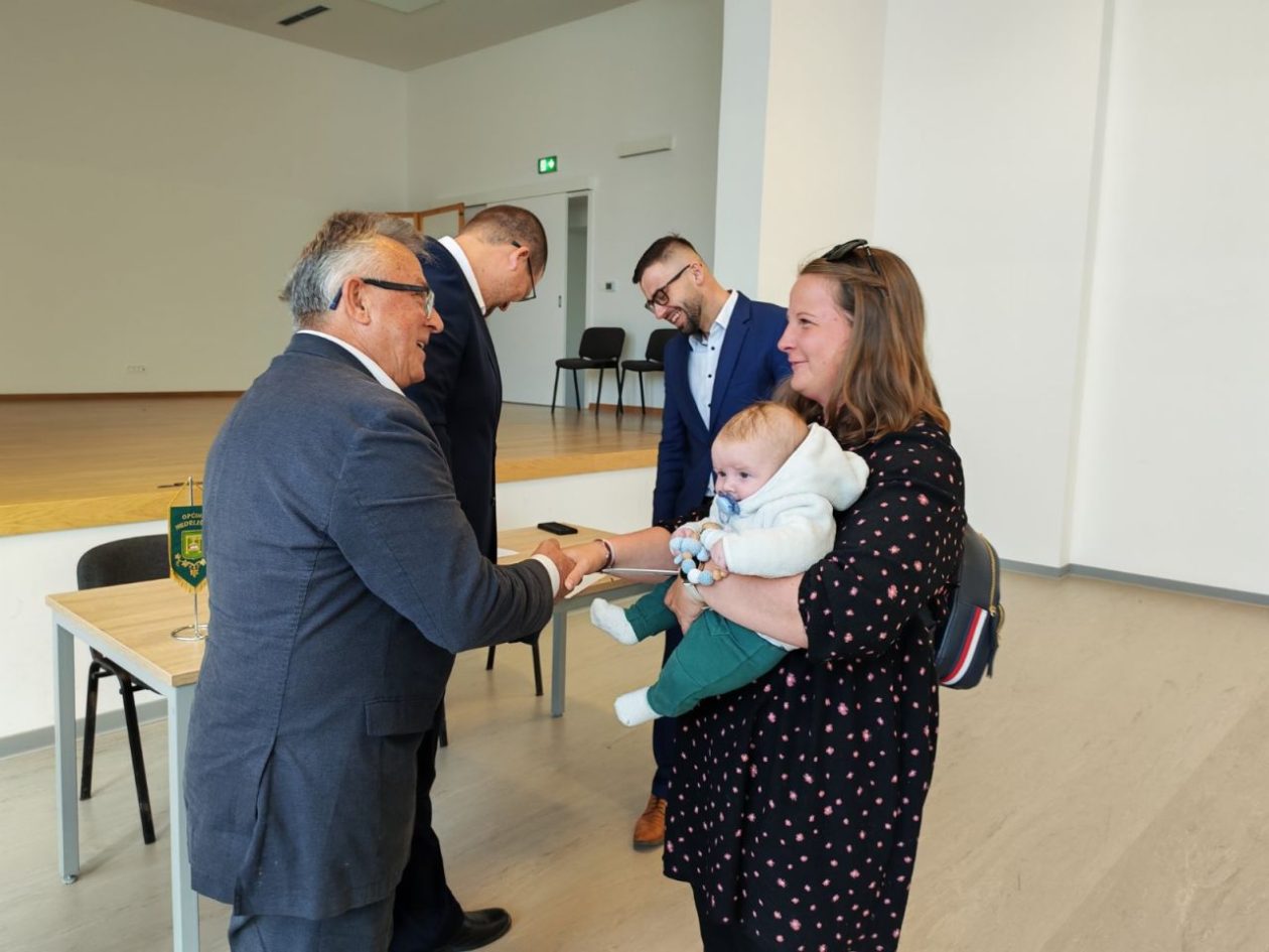 Podjela bonova za novorođenčad macinec 2026 (17)