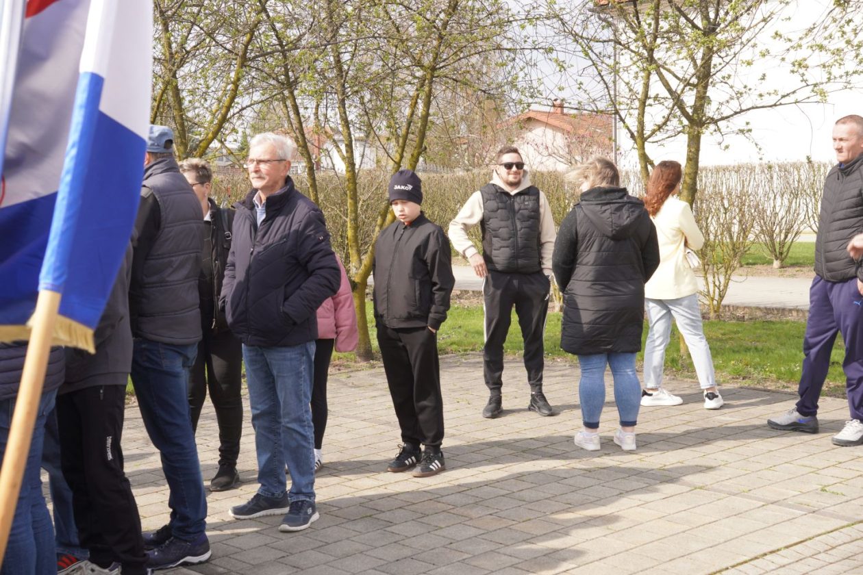 Podjela ribica veliki petak nedelišće (9) Podjela ribica veliki petak nedelišće (9)