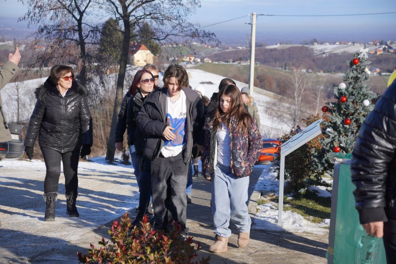 Podnevni doček Mađerkin breg (14)