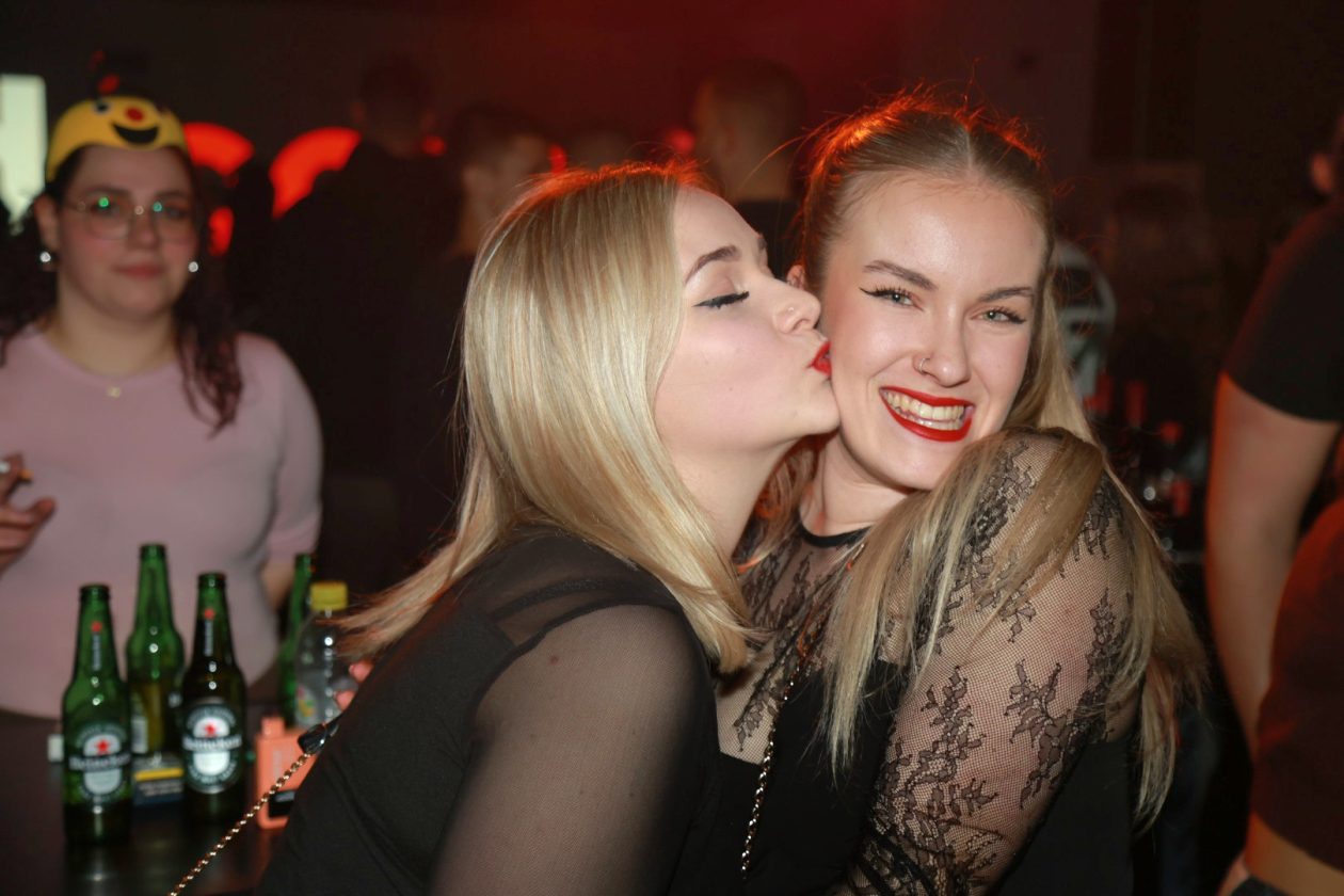 Podroom party (19) Podroom party (19)