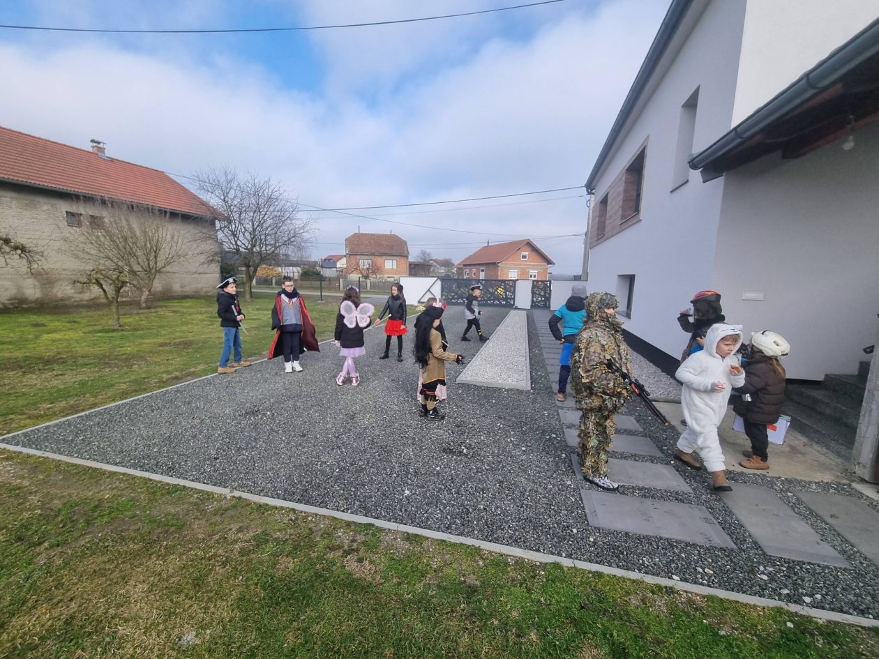 Područna škola Florijana Andrašeca Dekanovec – Dekanovec Fašnik (13) Područna škola Florijana Andrašeca Dekanovec – Dekanovec Fašnik (13)