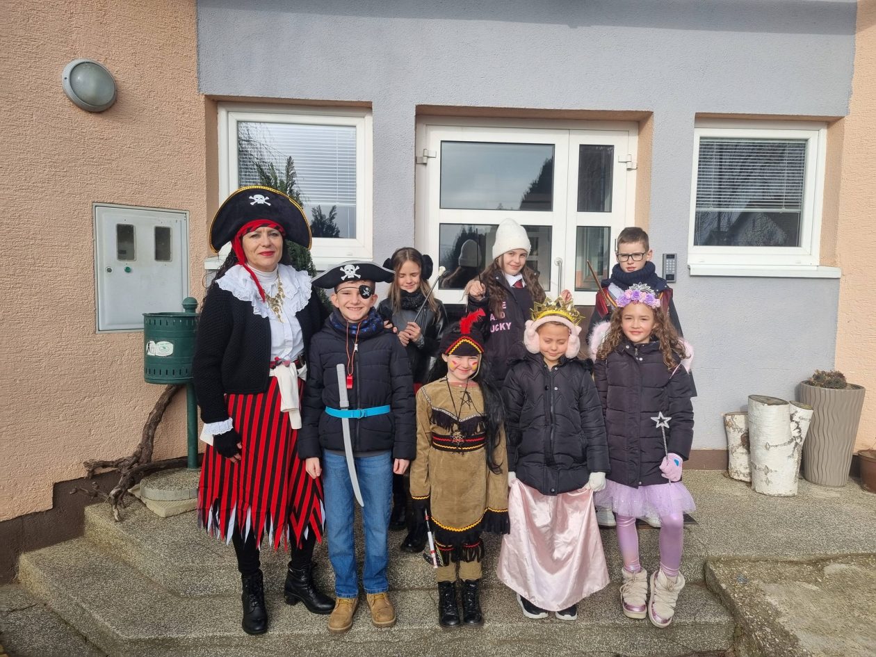 Područna škola Florijana Andrašeca Dekanovec – Dekanovec Fašnik (21) Područna škola Florijana Andrašeca Dekanovec – Dekanovec Fašnik (21)