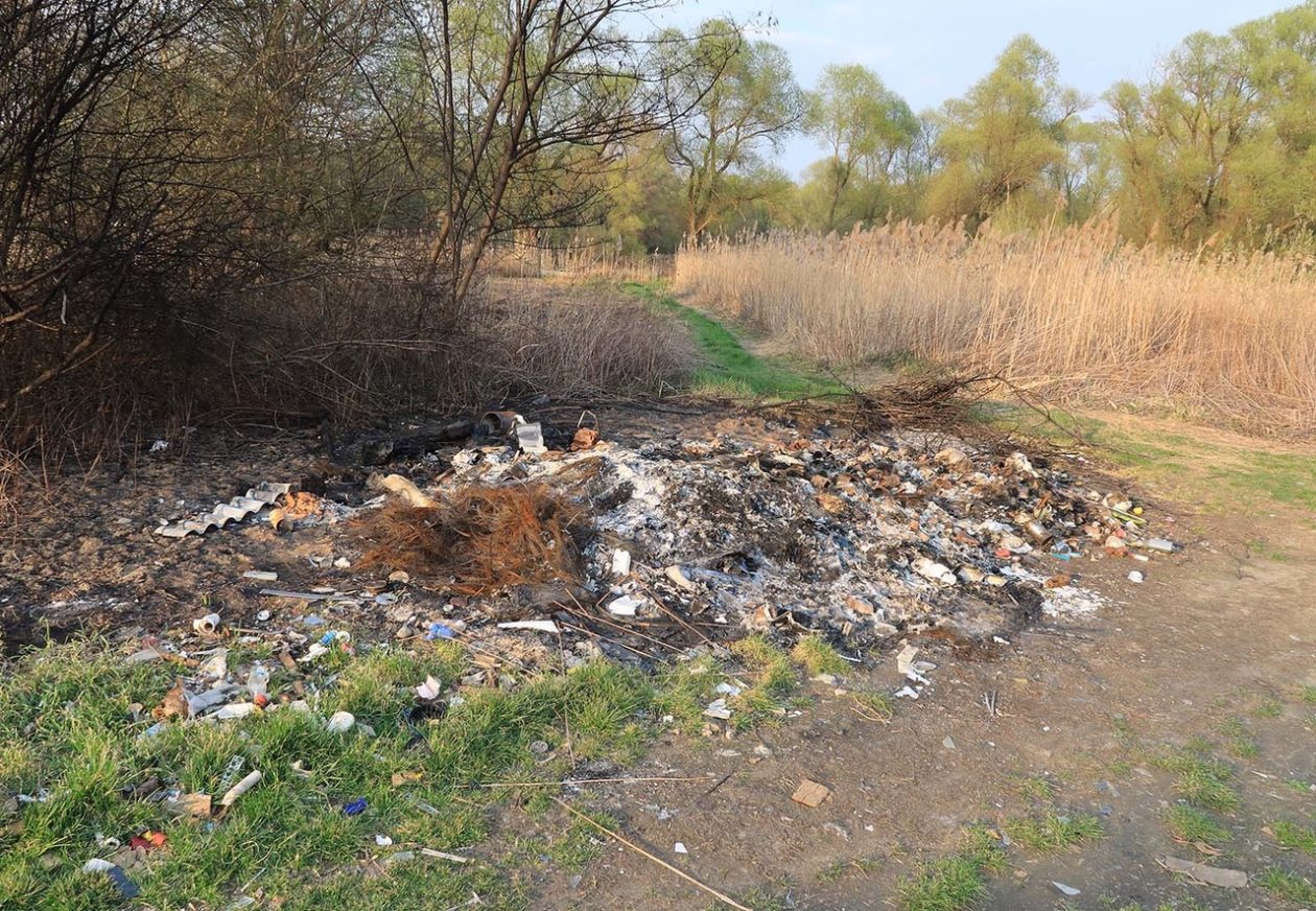 Podturen azbest otpad (11)