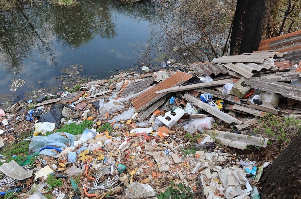 Podturen azbest otpad (12)