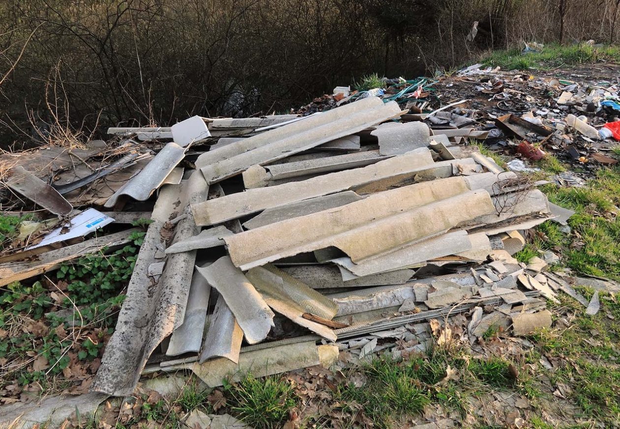 Podturen azbest otpad (13)