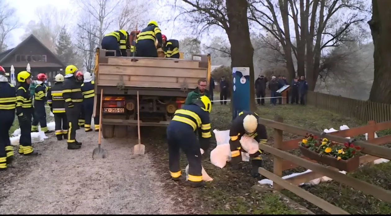 Pokazna vježba – HRT foto (2)